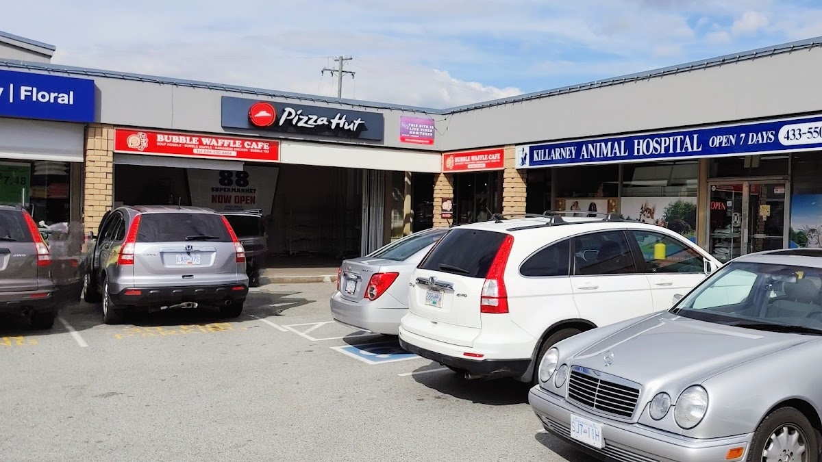Pizza Hut 2619-2625 East 49th Avenue