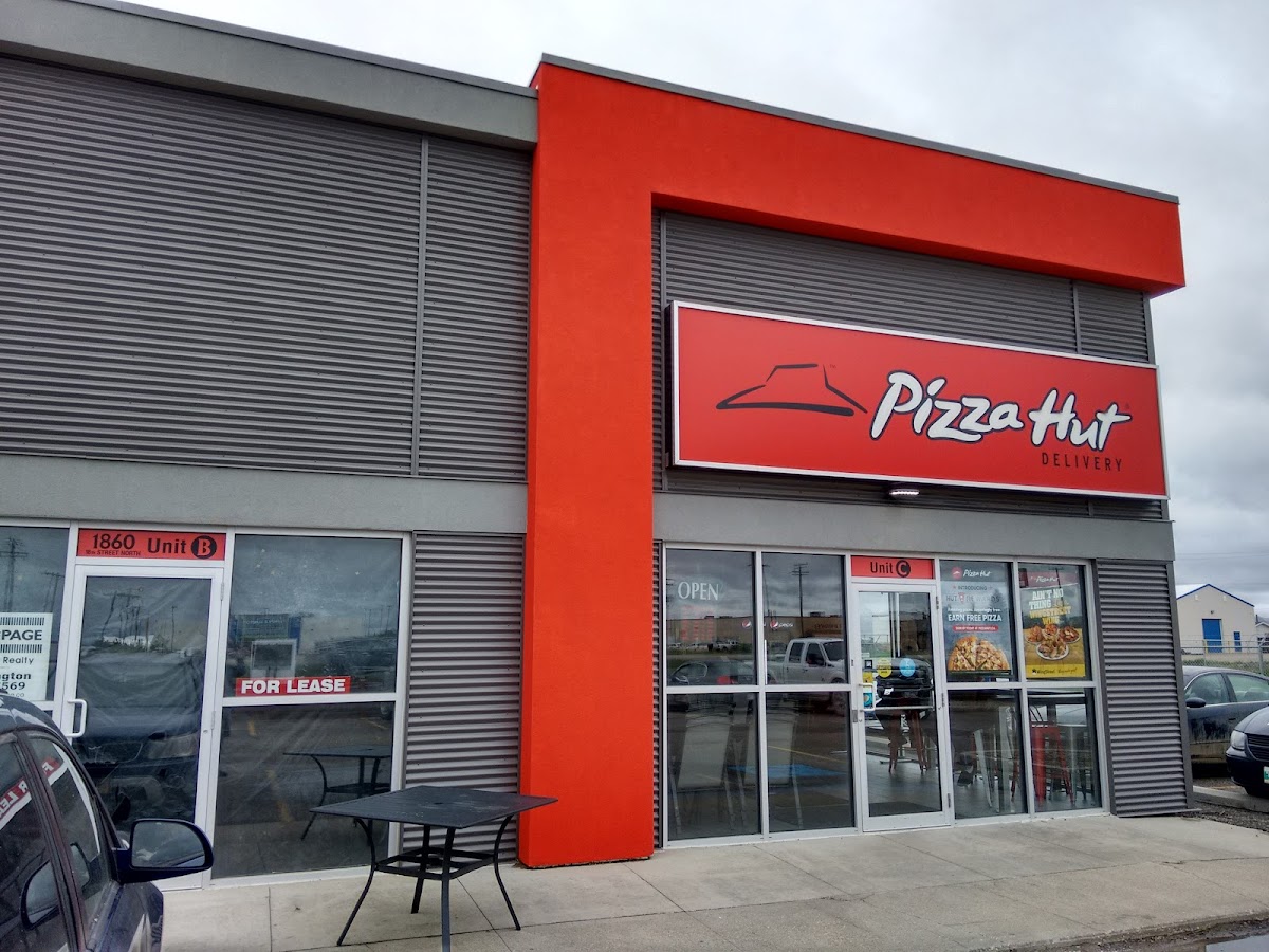 Pizza Hut Canada 1860 18th Street North
