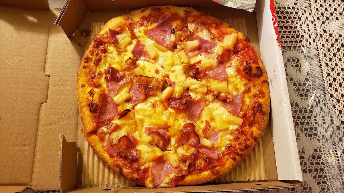 Pizza Nova 5892 Main St