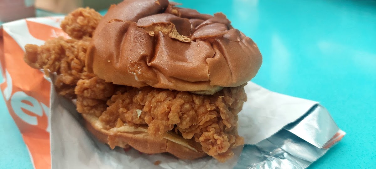 Popeyes Louisiana Kitchen Fairview Mall