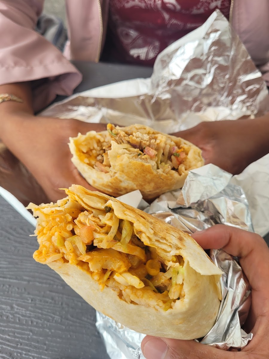 Port Cafe Burritos & More.. 