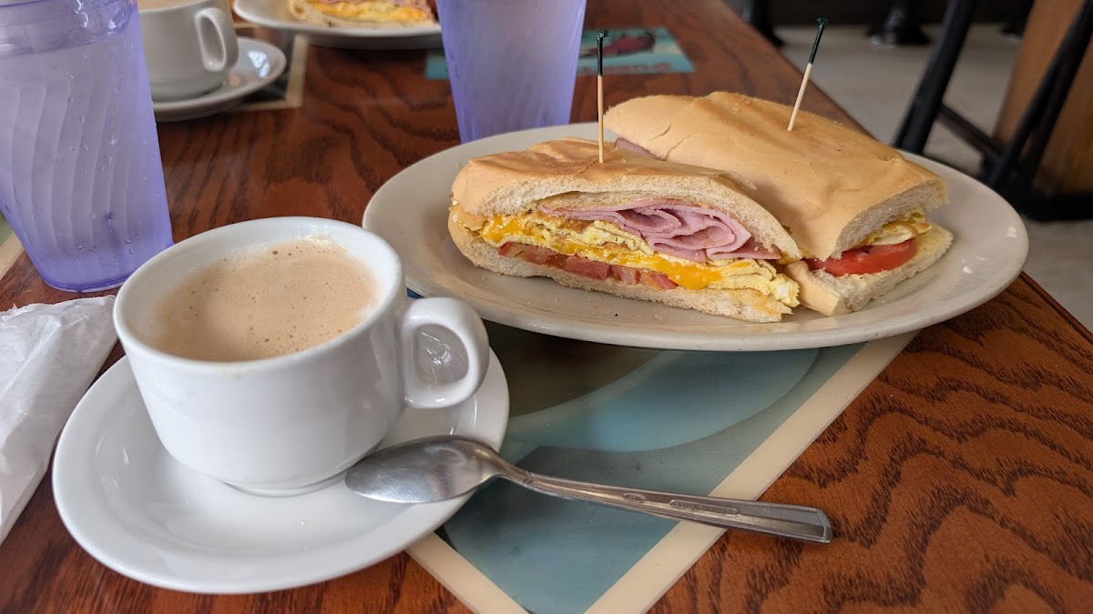 Puerto Sagua Restaurant