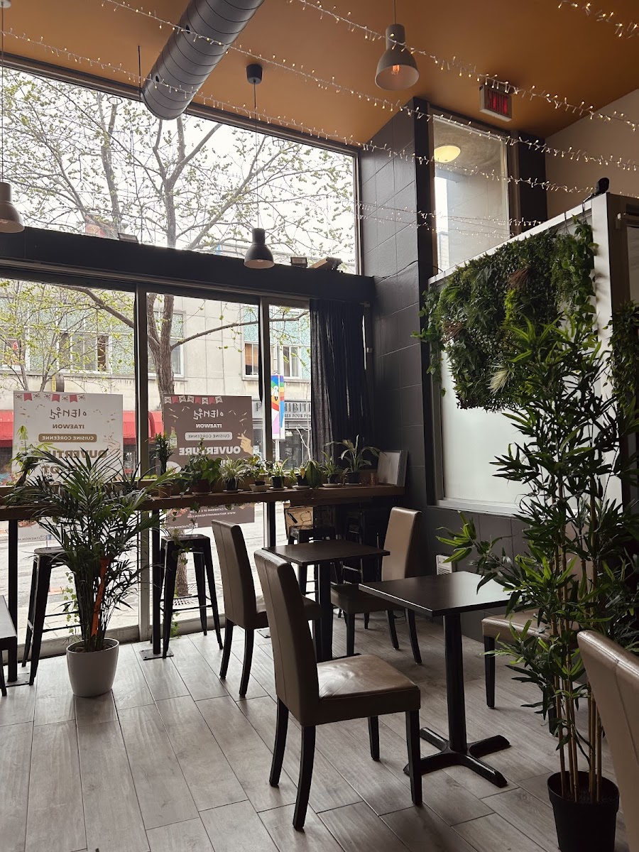 Restaurant Itaewon-1219 Rue Sainte-Catherine