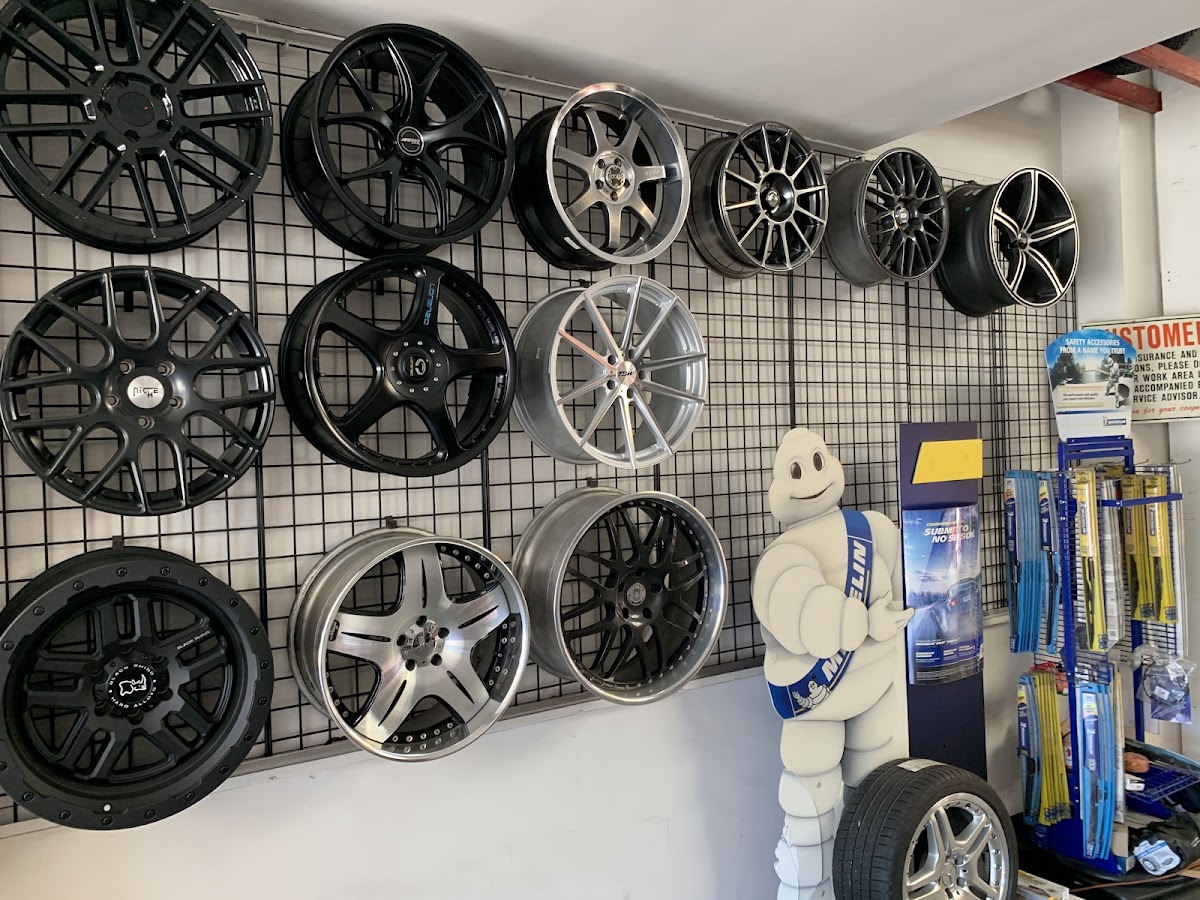Robert’s Tires & Wheels
