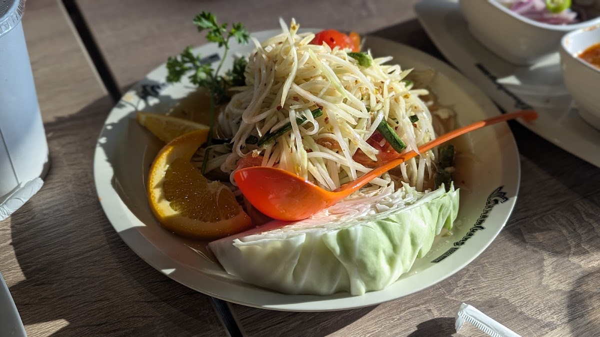 Sanamluang Cuisine