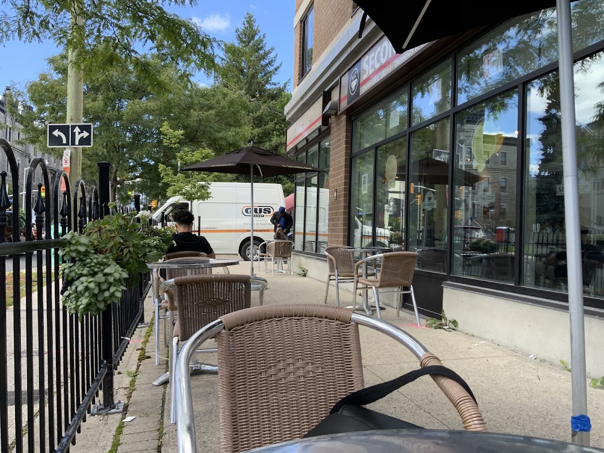 Second Cup Café 153 Laurier Avenue East