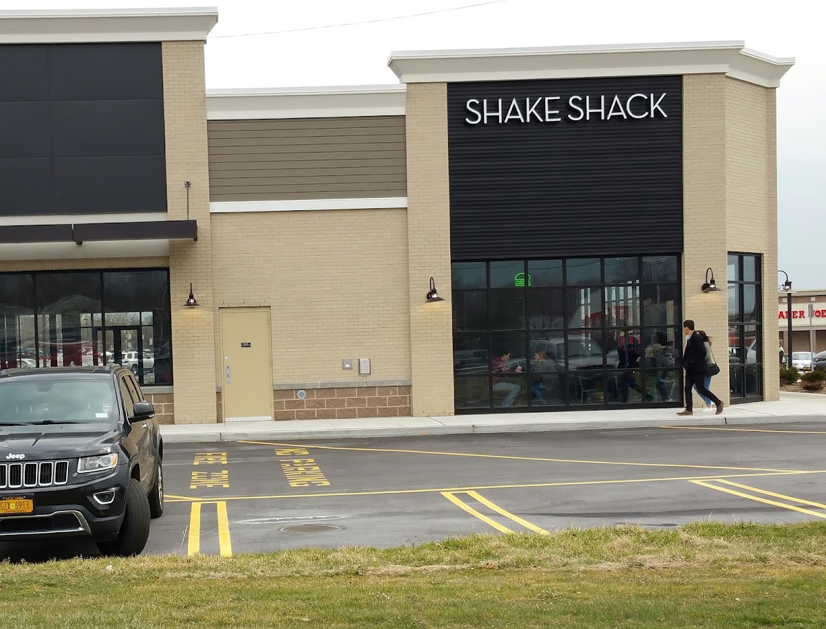 Shake Shack Lake Grove