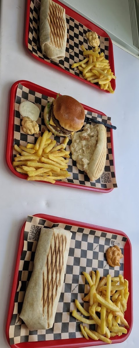 Snack Deluxe