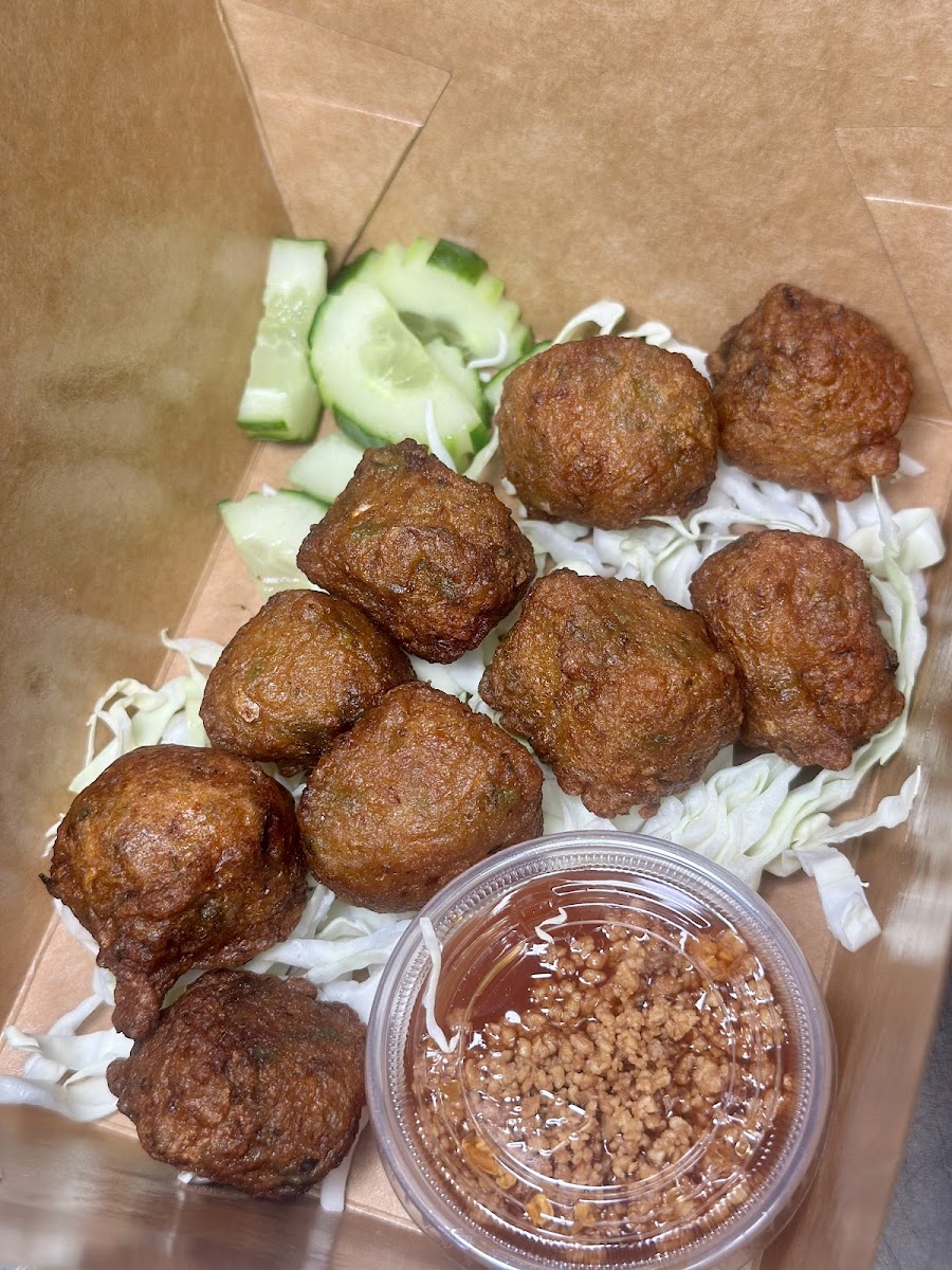 SOI Thai Snacks & Pizza