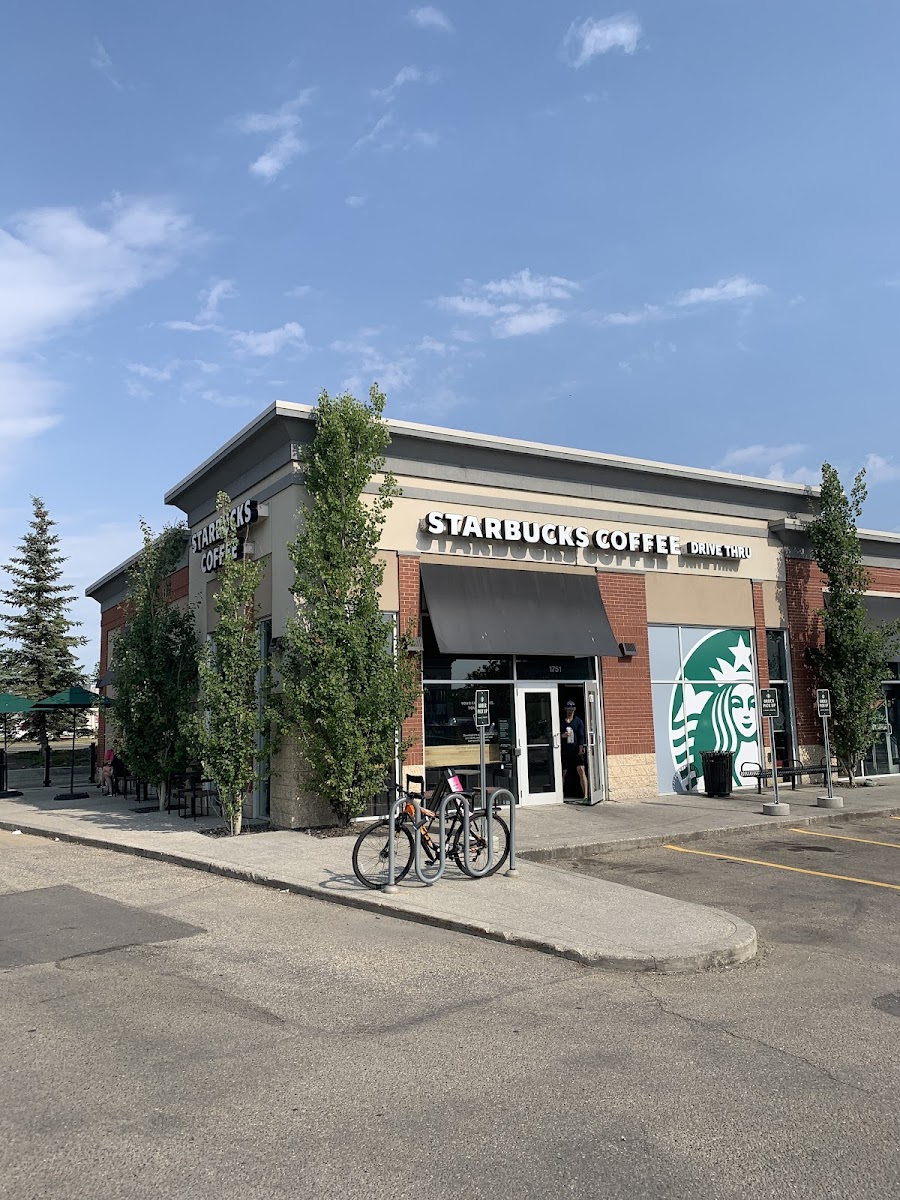 Starbucks DT South Edmonton Common
