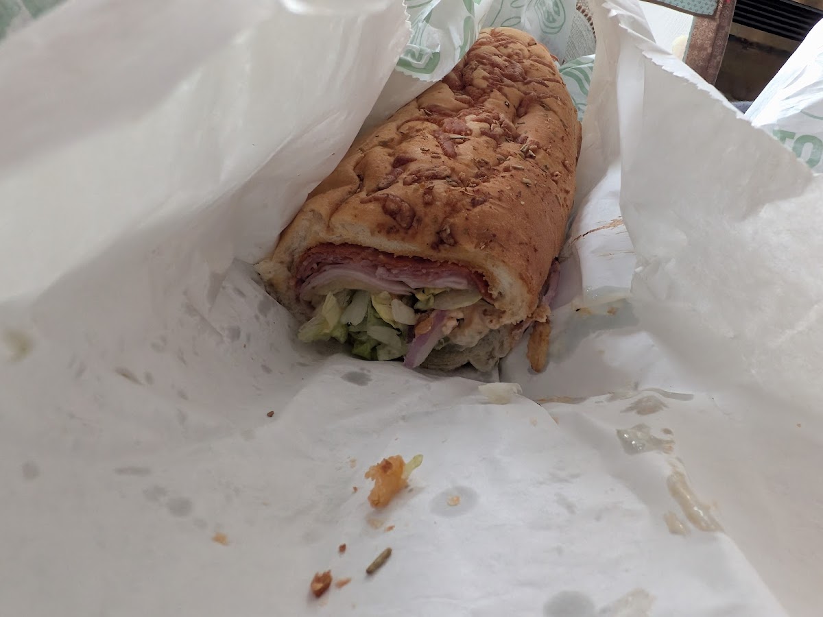 Subway 16715 Yonge St