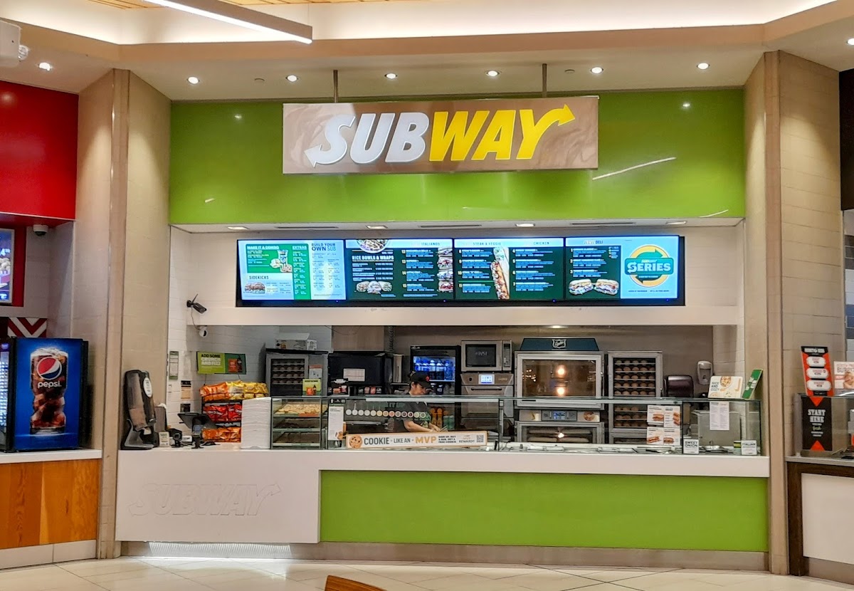 Subway 419 King St W