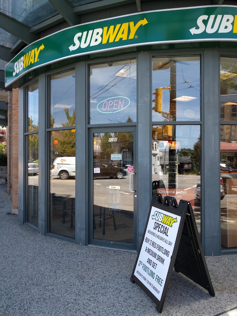Subway Main and 12 Avenue