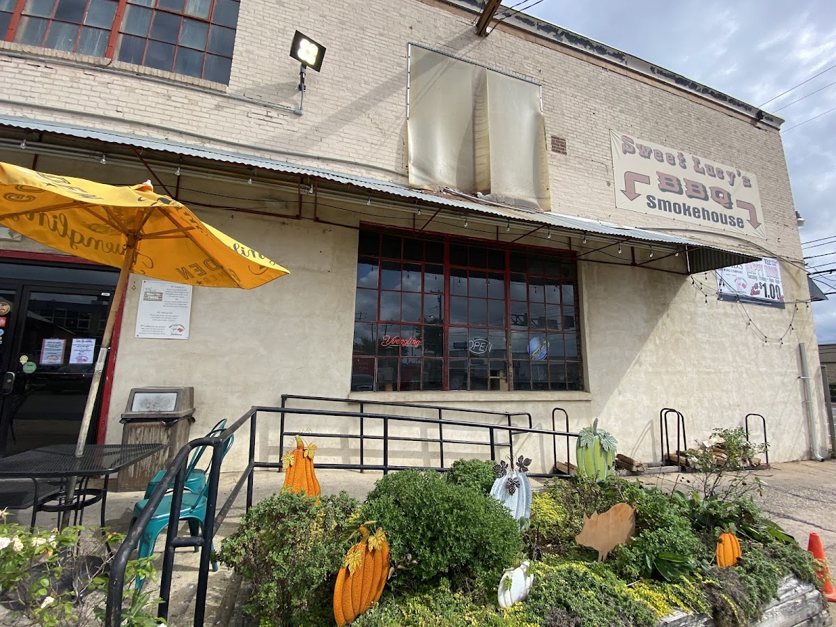 Sweet Lucy's Smokehouse