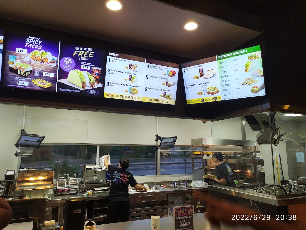 Taco Bell 1306 22nd St W