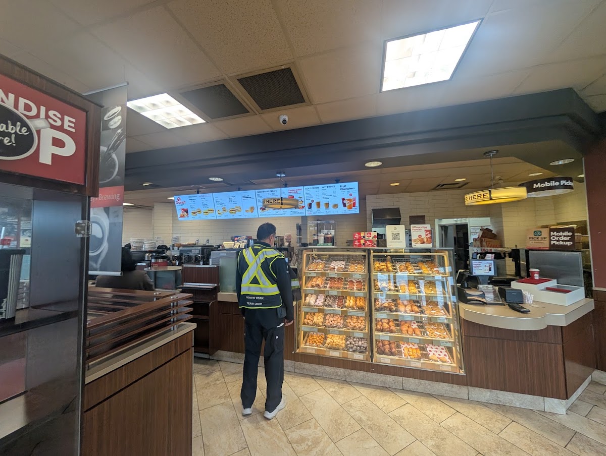 Tim Hortons 1869 Leslie St