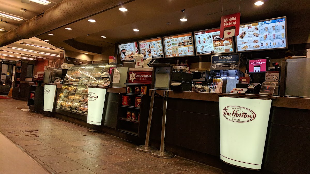 Tim Horton's 261 Yonge St