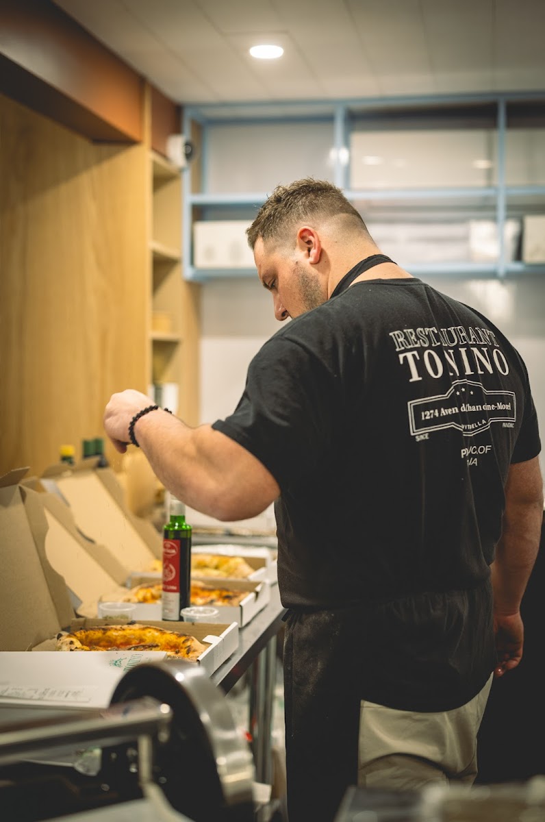 Tonino Pizza