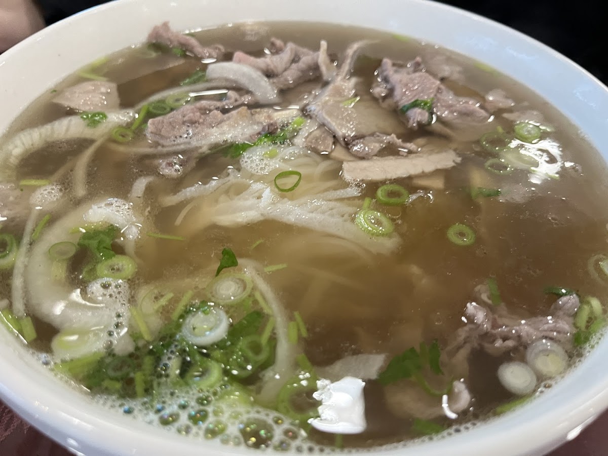Vietnam Palace Grill & Noodle House Creekside Mall