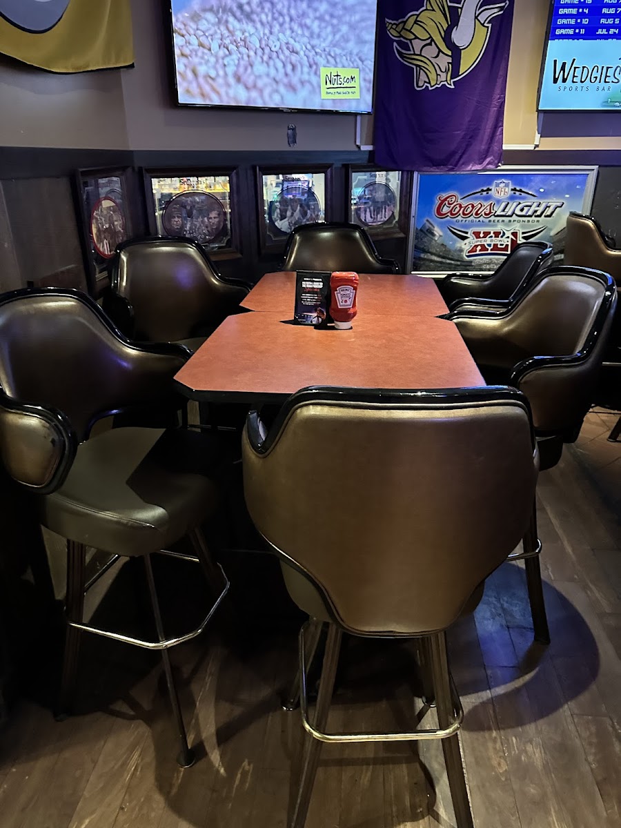 Wedgie’s Sports Bar