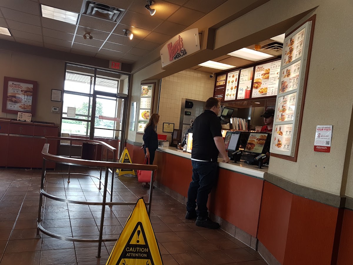 Wendy's 977 Golf Links Road