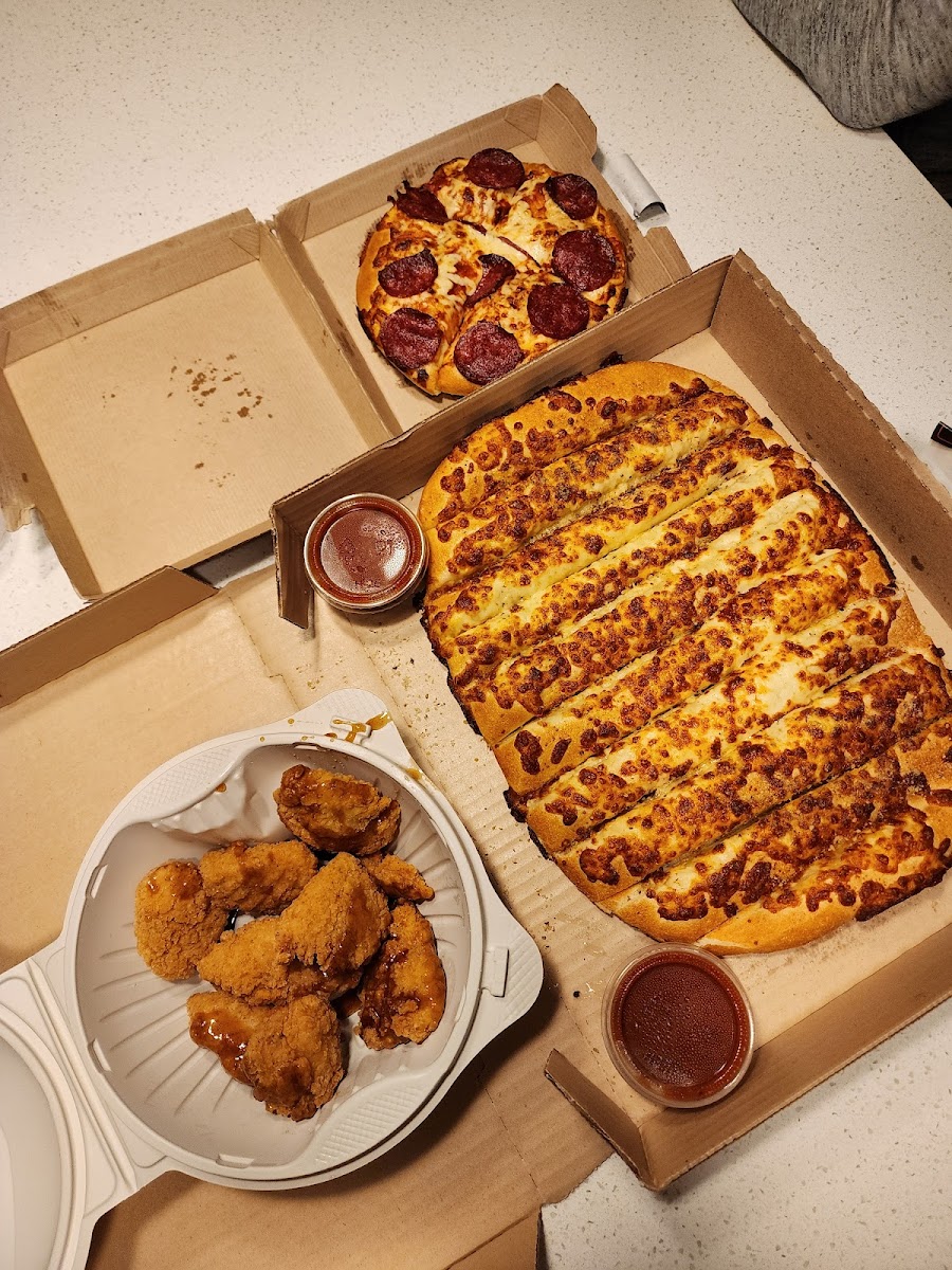 WingStreet only at Pizza Hut 201 Champlain St