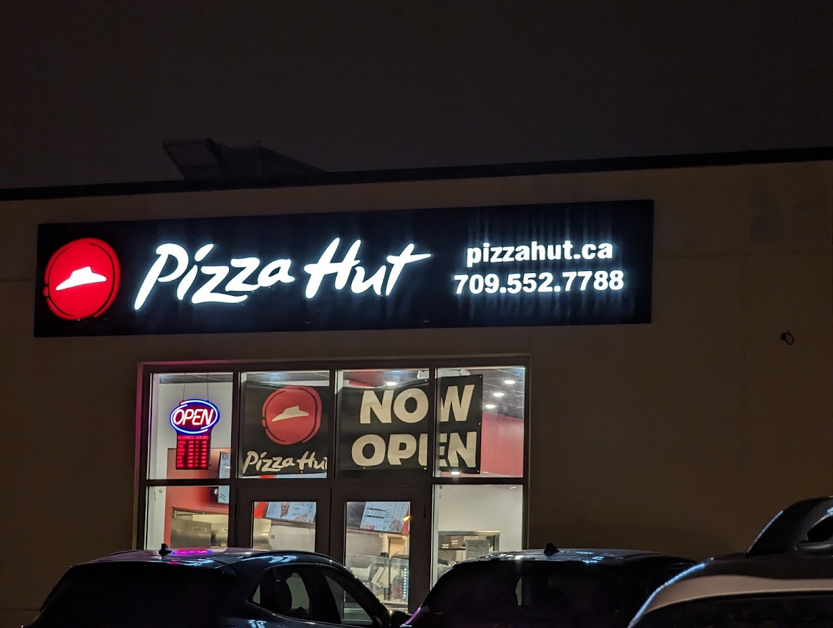 Wingstreet only at Pizza Hut Canada 43 Cashin Avenue, Unit 2