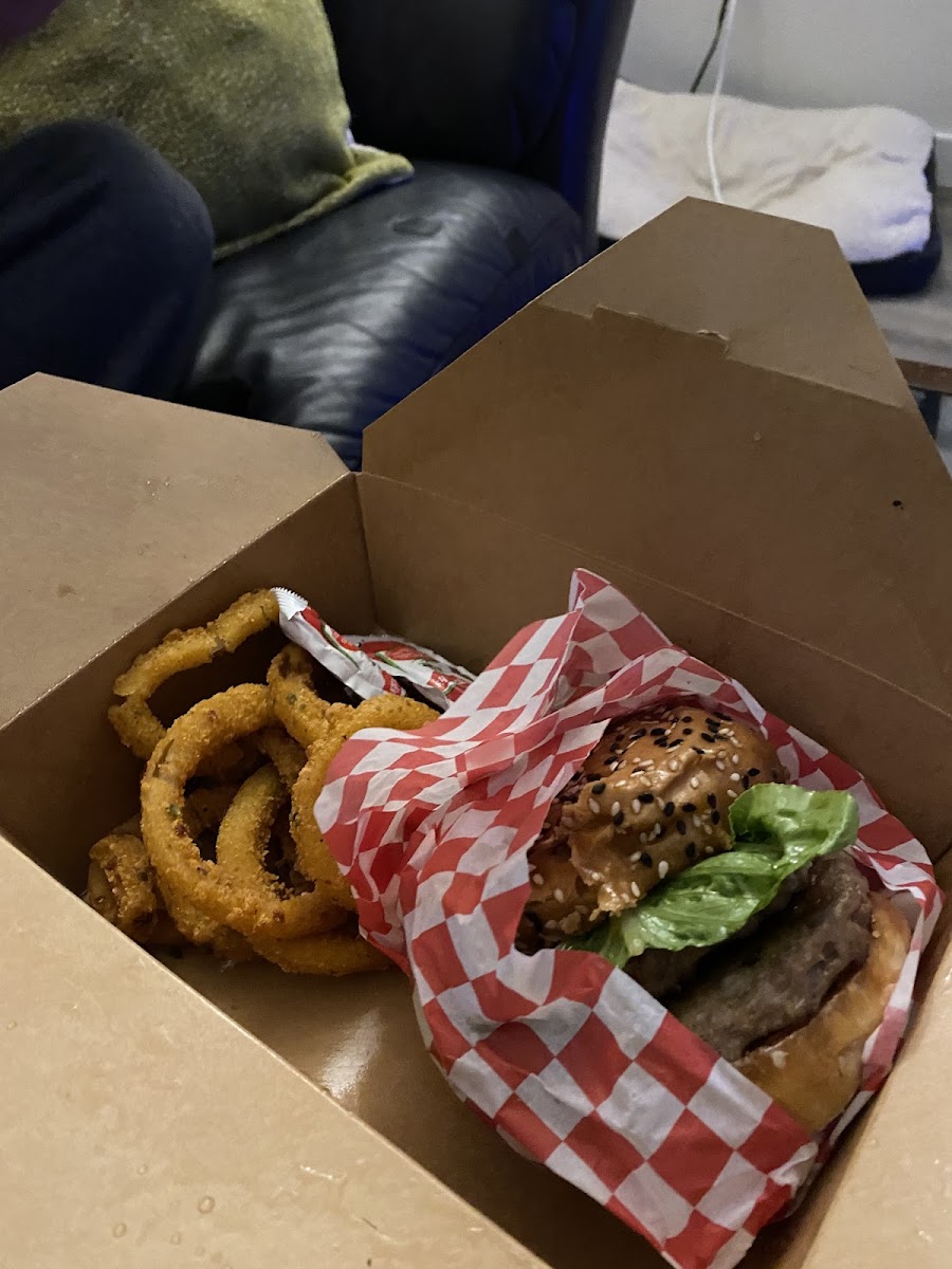YQR Burgers 5510 7th Ave