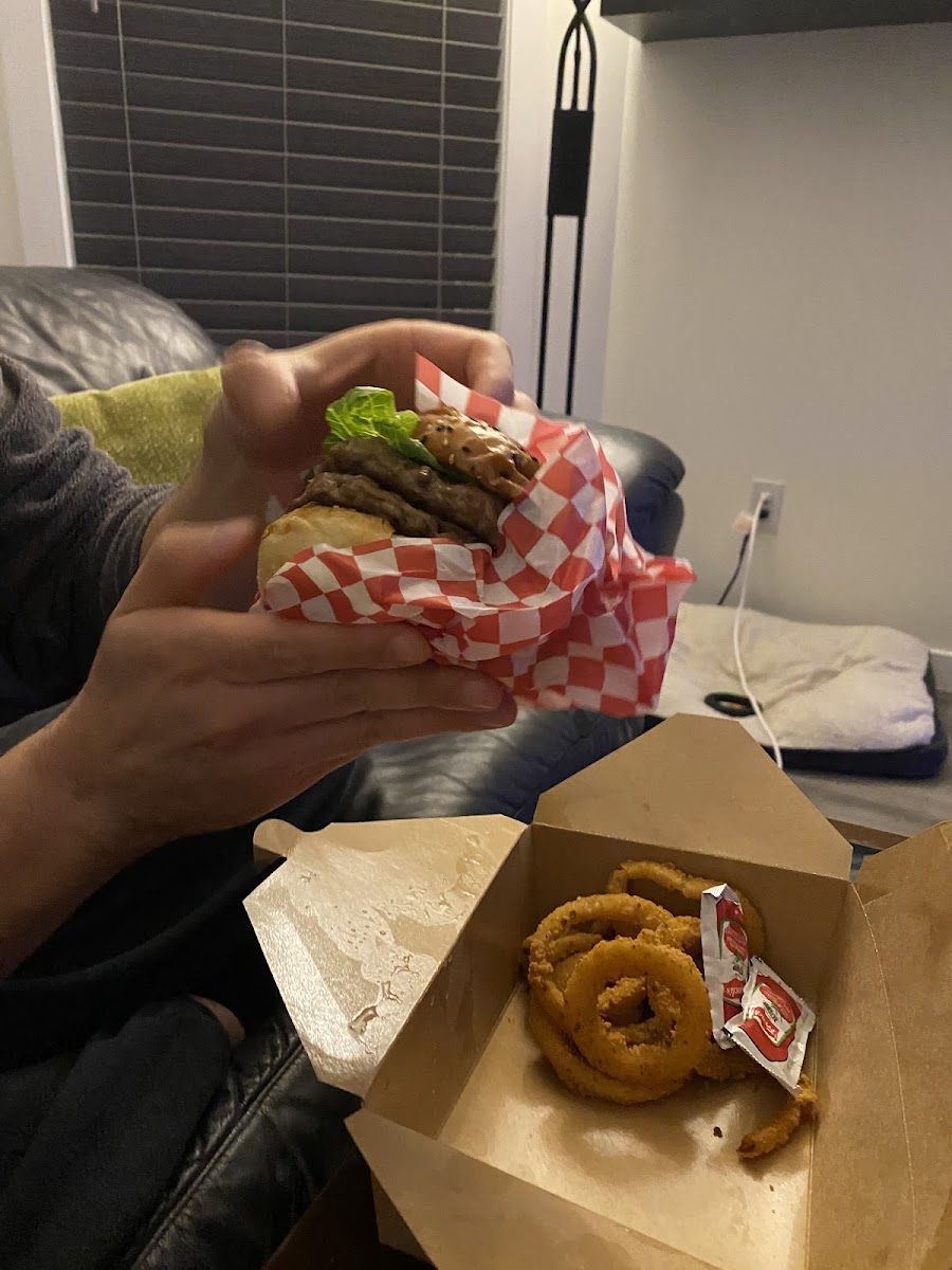 YQR Burgers 5510 7th Ave